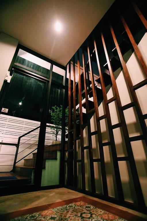 เทน บูทิก เฮาส์ Hotel เชียงใหม่ ภายนอก รูปภาพ