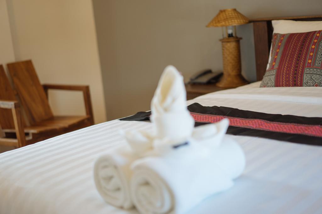 เทน บูทิก เฮาส์ Hotel เชียงใหม่ ภายนอก รูปภาพ